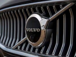 Volvo: slitta l'addio definitivo ai motori tradizionali