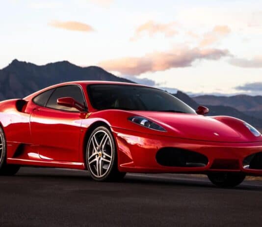 Ferrari F430 una vettura icona per design e tecnologia