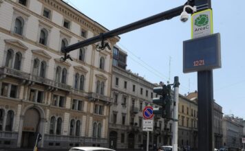 Milano, l'Area C ora si pagherà anche nei weekend