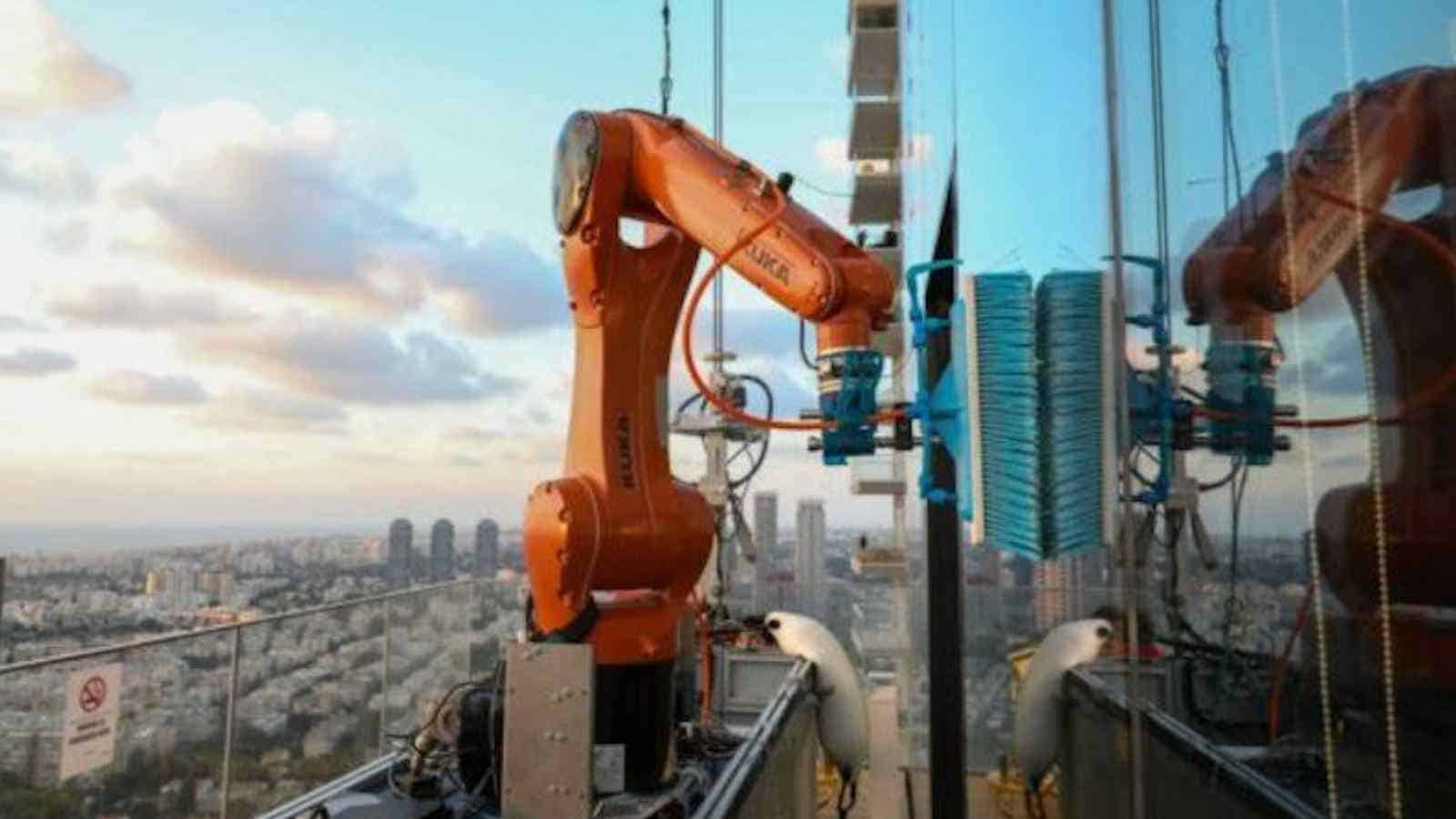 La Skyline Robotics e il suo sistema automatizzato di pulizia dei vetri Ozmo stanno cambiando il volto della città di New York.