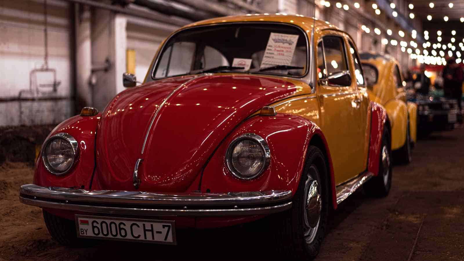 La Volkswagen sta passando uno dei periodi più bui della sua storia, e i primi a farne le spese sono purtroppo i suoi lavoratori.