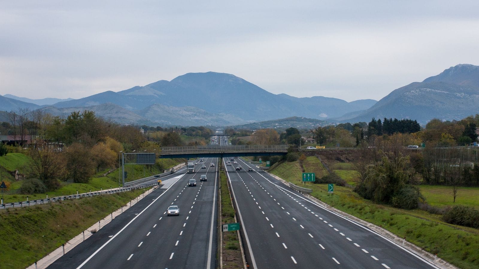 L'Autostrada del sole spegne 60 candeline: ecco il nuovo logo