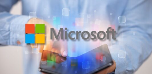 Microsoft tornerà a sfidare il mercato dei pieghevoli?