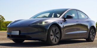 Tesla Model 3: il modello base RWD sparisce dal mercato USA