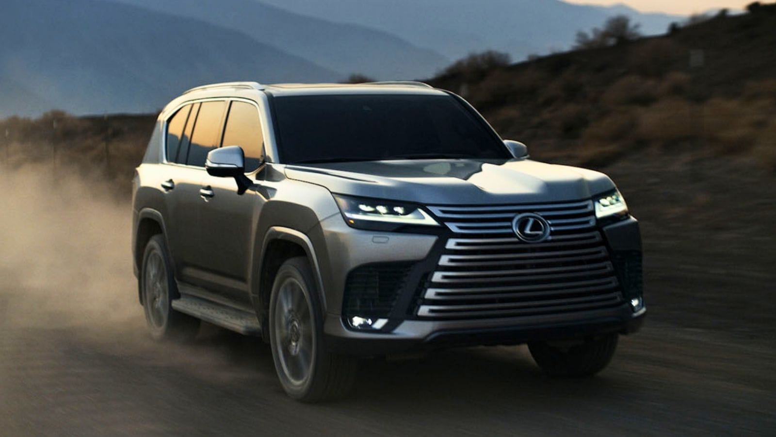 Lexus LX 700h: Il SUV di lusso diventa ibrido