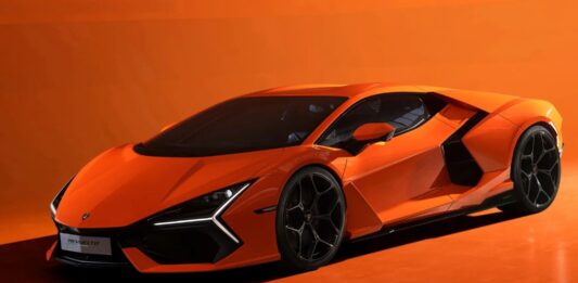 Lamborghini Revuelto Biturbo: la supercar che sfiderà ogni limite