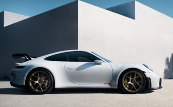 Porsche 911 GT3: 25 anni di pura adrenalina