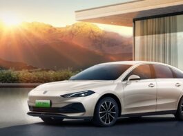 Roewe D7 DMH: nuovo record mondiale per un'ibrida plug-in