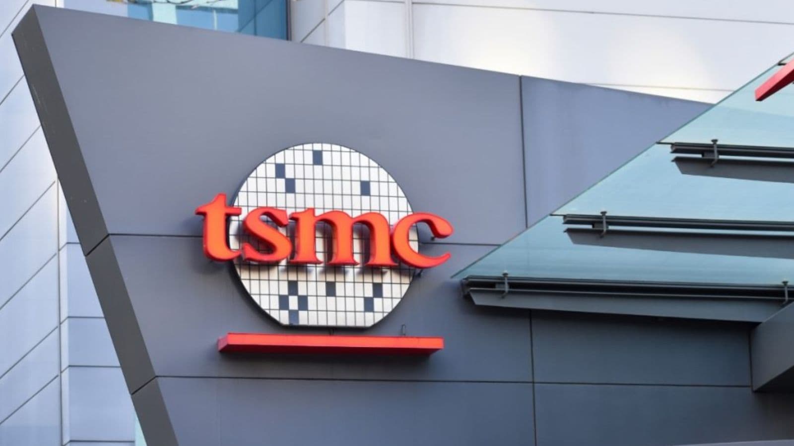 TSMC, indagine sulla società