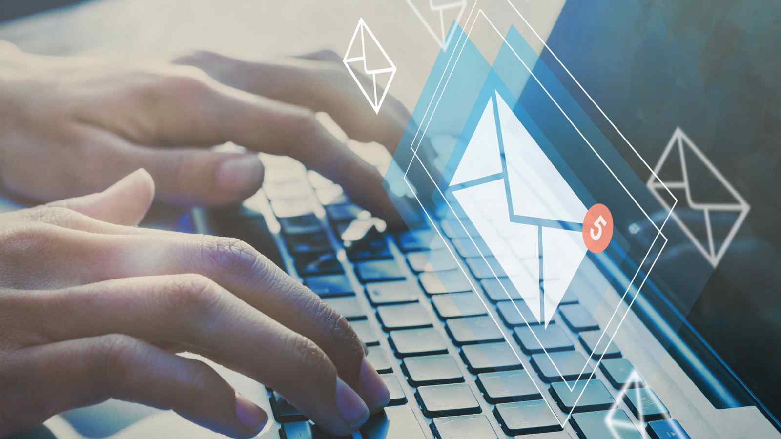 4.239 e-mail di politici e staff del parlamento italiano sono state compromesse e diffuse nel dark web, perché usate per siti poco sicuri.