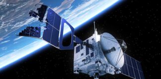 Uno dei satelliti costruiti da Boeing per Intelsat si è distrutto in molti frammenti, ma la causa per ora rimane ancora sconosciuta.