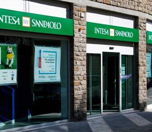 Intesa Sanpaolo è in down in queste ore: problemi ai servizi internet