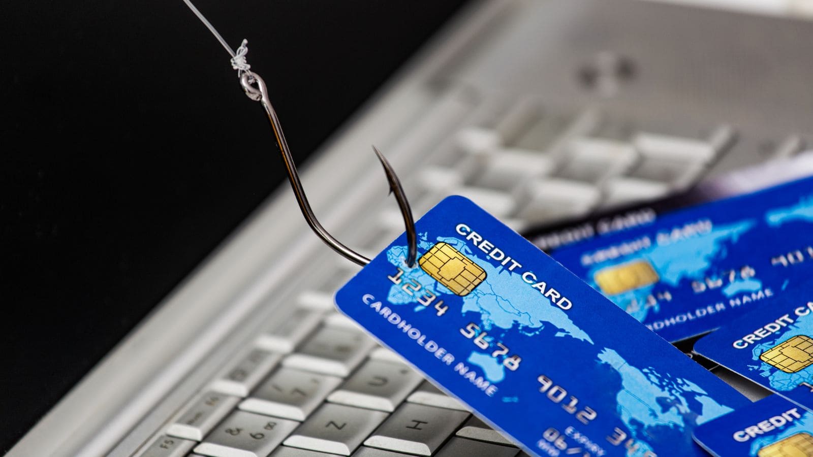 Truffa phishing con il messaggio inaspettato: svuotati migliaia di conti