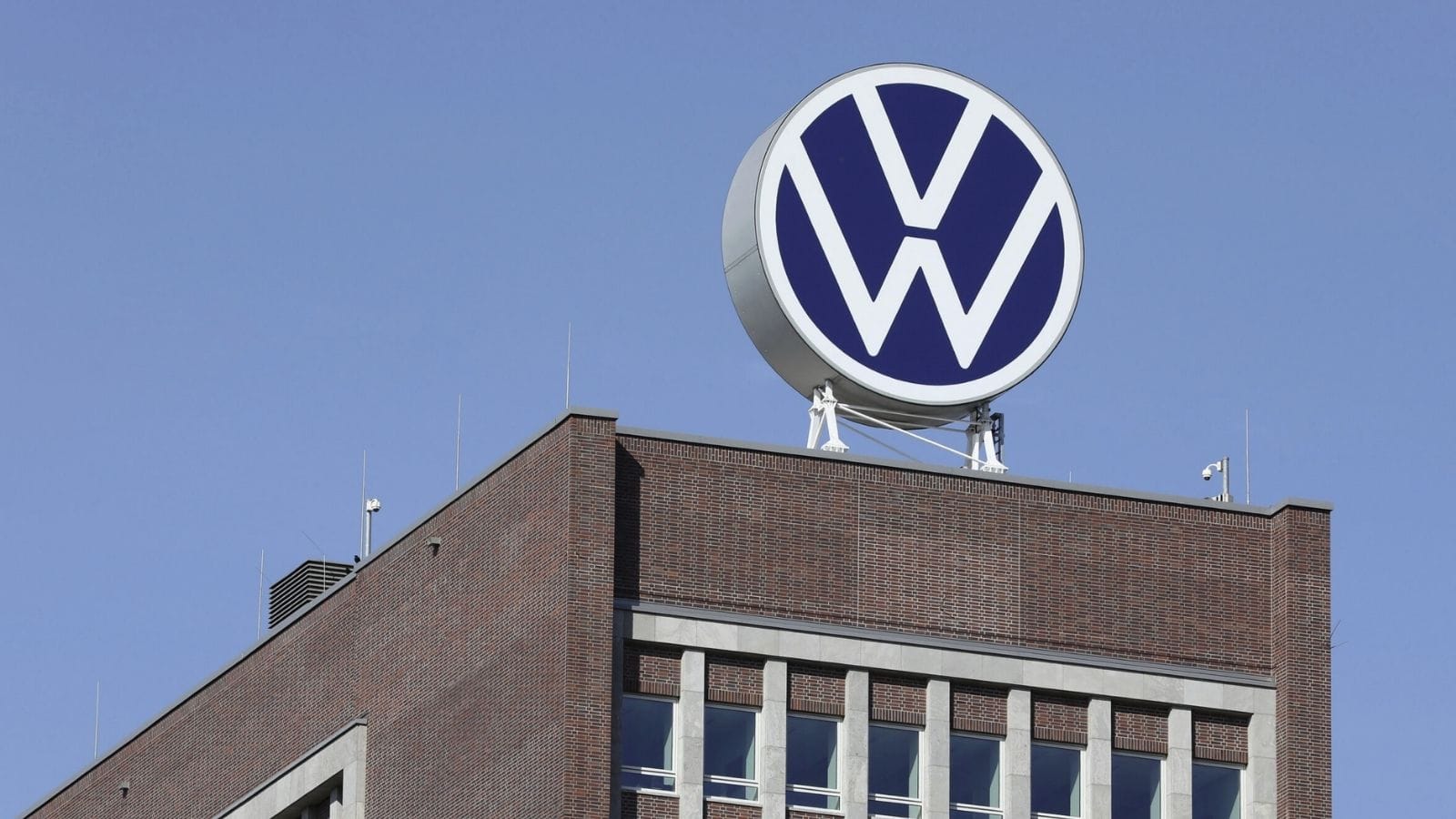 Volkswagen, ristrutturazione in corso: si allontana la chiusura degli stabilimenti?