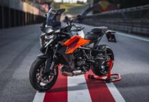 KTM 1390 Super Duke GT 2025: la sport tourer si rinnova